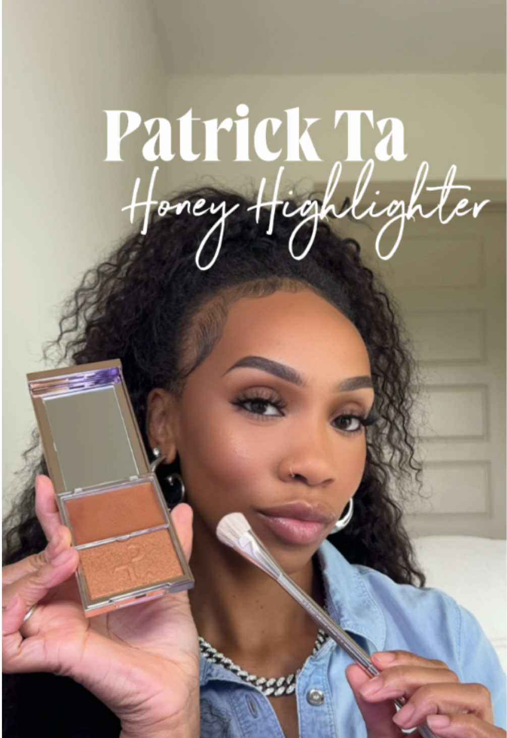 Sometimes I like a subtle look that still can be seen but does not make you the main attraction…that’s exactly what this @Patrick Ta Beauty honey highlighter does for me!  #patricktabeauty #makeupmusthaves #blackgirlmakeup #makeuplooks #highlight 