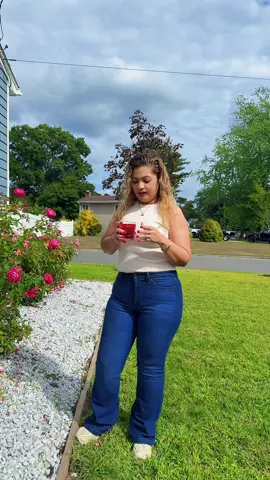 Lunes con un rico clima #salvadoreña🇸🇻 #tiktoklive #latina 