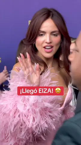 En la alfombra roja de los #EmmyTNT siempre hay sorpresas y muchísimas celebridades 🤩 y este año no será la excepción, si me vuelvo a topar a EIZA este año, ¿que le digo o que le llevo? No te los pierdas este 14 de Septiembre  por @tntlatam y @HBO Max Latinoamérica 🫶 #eizagonzalez 