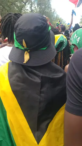 Culture! Things are heating up on #easternparkway 🔥 🇯🇲  #WestIndianDayParade #LaborDay #Carnival #Brooklyn 