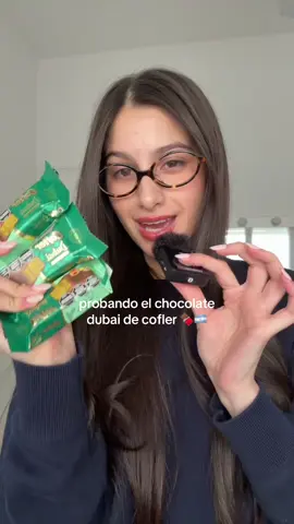 Probando el chocolate dubai de @Cofler muy ricoooo 🍫 #coflerdubai #dubai #chocolate 