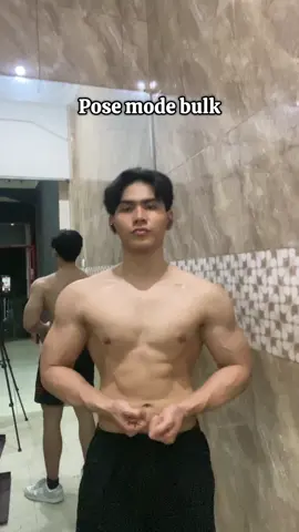 Pose mode bulk66kg#bulking #gymrat #GymLife #bulkingseason 