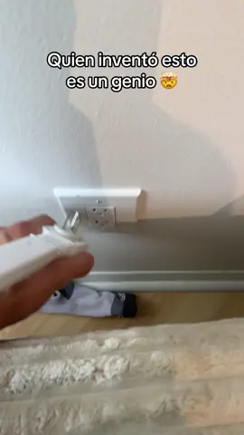 Esto es tan inteligente! Ya no tengo que luchar para usar un enchufe gracias a este extensor de tomacorriente #electricaloutlet #outletextender #outletextension #homeupgrades #weeklydeals 