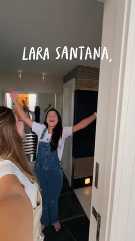 Segundo vídeo do episódio de Jhenny à Obra na cozinha da Lara Santana 🧡  E olha… reformar cozinha é mais difícil do que parece! Ainda mais com o sonho da Lara de ter uma bancada V_ _ _E !!! 👀  Mas não foi só isso que rolou! Instalamos uma máquina de lavar louças novinha pra Lara. Com a ajuda da Finish, eles vão ter muito mais praticidade no dia a dia, sem perder tempo na frente da pia. ✨  E aí, ansiosos pelo resultado final? Logo logo a gente volta!  #cozinha #reforma #obra #larasantana #jhennyaobra 