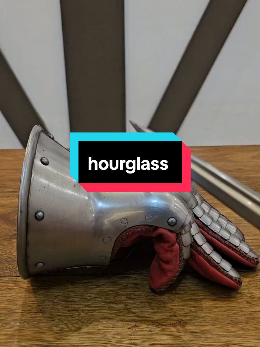 medieval hourglass  #armour #medievaltiktok #curiosidades #medieval #asmrsounds 