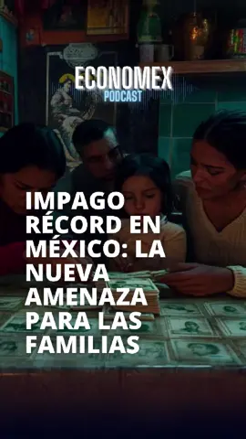 ⚠️ Impago récord en México ⚠️ Las familias mexicanas cada vez tienen más dificultades para pagar sus deudas. 💸 En julio, la cartera vencida de créditos de consumo alcanzó 48,768 millones de pesos, la cifra más alta registrada. 🎥 En este clip de 3 minutos te explico qué significa esto y por qué es un riesgo creciente para los hogares. #México #EconomíaMX #Deudas #FamiliasMexicanas #CrisisEconómica #FinanzasPersonales #Economex #AlertasFinancieras #Dinero