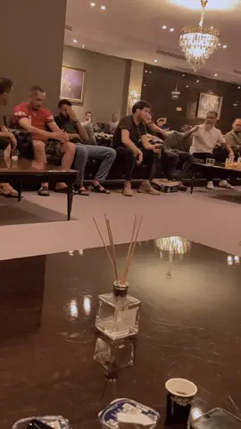 اجتماع....... الأن
