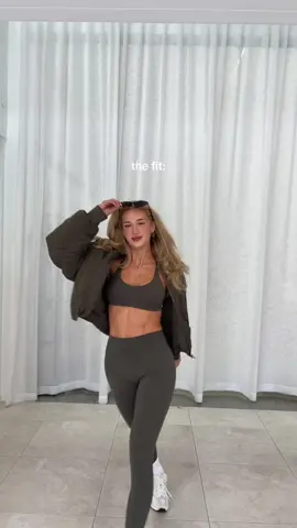 the best type of fit @Lily Bowman #csb #cropshopboutique #bts 