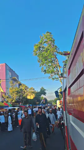 suasana di pagi hari houl KH ABDUL HAMID PASURUAN YANG KE 44 barokallah🤲#fyp #produkpasuruan #tiktokkeblokir 