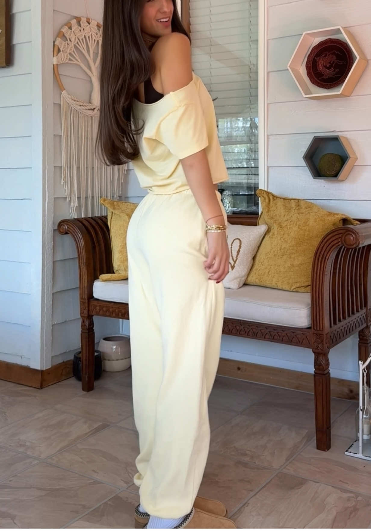 PERFECTTT!! #brandymelville #brandymelvilleyellow #viraloutfit #brandyyellowset 