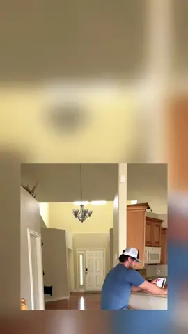 #rankingfunnymoments #prank #funny #scareprank #funnyprank #scarecam #funnyvideos #funnymoment #fyp #troll #viral #funnyvideo 