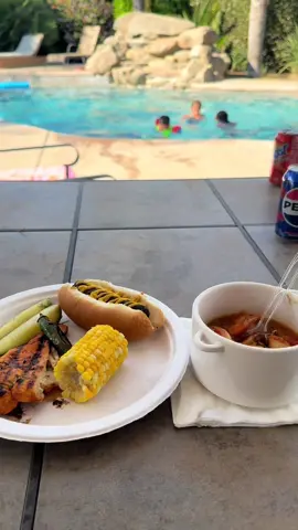 Labor Day festivities. Happy 3-day weekend everyone!  #laborday #3dayweekend #bbq #bbqfood #familybbq 