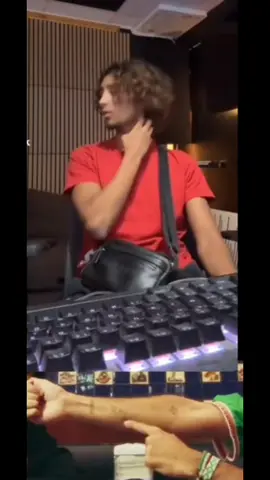 #moumlame#rap#bigfloetoli #humour #prt Bigflo et oli est un groupe de rappeur issu d’aubervillier les deux artistes son freres on etait connu grace a leur musique « Ah c’est dommages » dique de platine