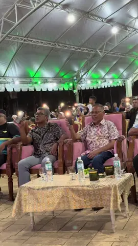 Tahun 2000 dulu… walaupun pokcik dah hujung-hujung zaman muda, lagu Kasih Kekasih dari @Inteam_Official ni jugak jadi peneman. Nostalgia weh, sampai sekarang rasa lain macam bila pasang ❤️ #ybc #merdeka 