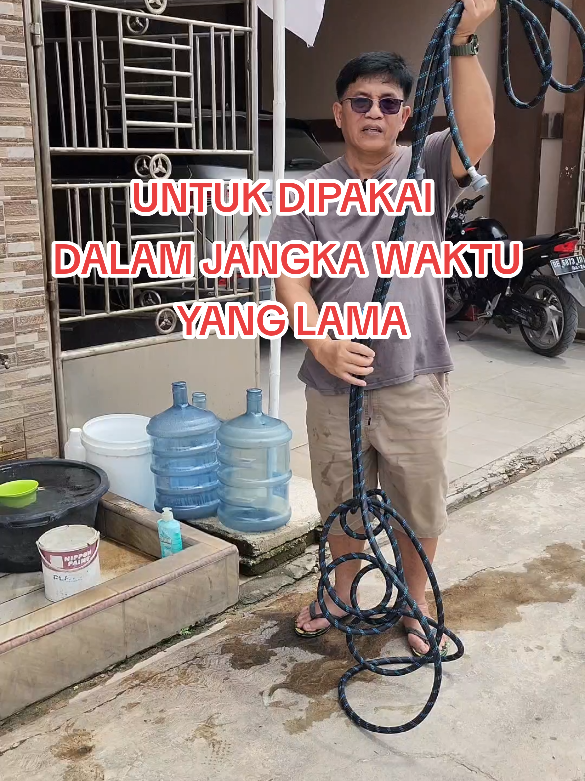 Penyemprot Baru Yang dilengkapi Dengan Tahan Ledakan, Pemakaian Tahan Lama, Dan Anti-Kusut, Cocok Untuk Menyiram Tanaman Dan Mencuci Mobil, Memiliki Connector Cepat Kepala Penyemprot Untuk Aliran Air Besar #selangcucimobil #selangcucimotor #selangfleksibel #selang 
