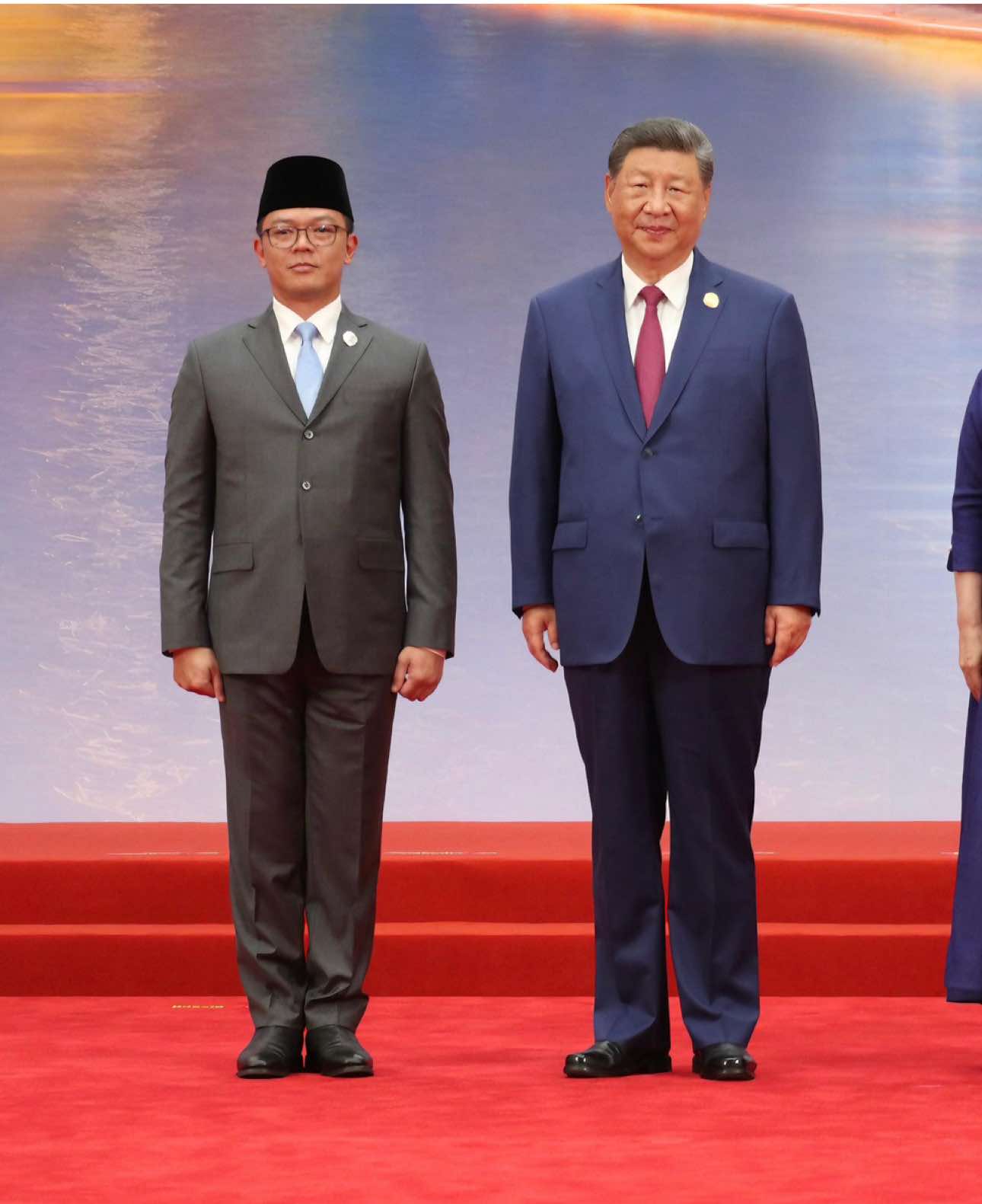 Peci hitam beraksi lagi. Pak Soegi hadiri SCO ke 25 di China mewakili Presiden Prabowo yg fokus memulihkan keamanan di tanah air. #soegi #sugiono #menlusugiono