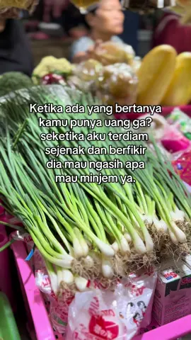 Halo halo siapa sih yang gak suka kalo lihat daun bawang bersih dan seger seperti ini 😍 Silahkan merapat dilapak MbakLiid sayur  Buka setiap hari mulai jam 05.00-11.00 Lokasi📍pasar baru bluru kidul sidoarjo #fyp #sayuran #sayuransegar #masukberanda #sidoarjo 