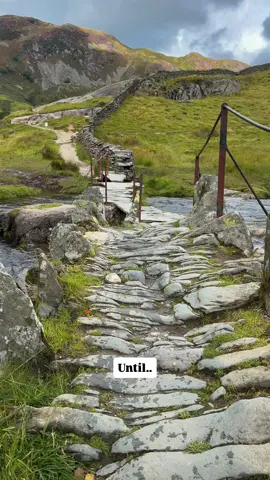 Explore the magnificent Cathedral Caves via picturesque Slaters Bridge, Little Langdale 📍