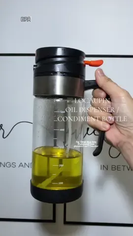 Replying to @Christine Wiseman 🎀 Nakakatipid din sa pag gamit ng mantika OIL SPRAY DISPENSER / CONDIMENT GLASS BOTTLE #oilspraybottle #oildispenser #condimentglassbottle #condimentbottles #locaupin 