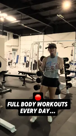Full body days have a time and place…but every single day isn’t it.  Seems like it would get you results fast, right? But in reality you’re not isolating those muscle groups to break them down and rebuild stronger. Along with not allowing optimal recovery time so you probably plateau out on weights fairly quickly.  If I was freshly new in the gym here’s what I’d do👇 Day 1 - Upper Body Day 2 - Lower body Day 3- Full Body Get 10k steps in on off days.  Beginner transitioning to intermediate👇 Day 1- Chest/Tris/Shoulders  Day 2 - Legs  Day 3 - Back/Bis Day 4 - Full Body (focus on some compound movements)  Active rest days 10k steps and throw some core exercises in.  I apologize for the terrible camera quality…I think the rear facing camera may be broke 😬 Like and follow for more tips💪 also have my free fitness community family if you’d like in on that shoot me a DM!  . . . #fitnesstipsforbeginners #gymtipsforwomen #workouttip #fitnessjourney #weughtlossjourney 