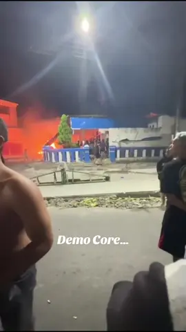 Selain demo yang menegangkan ternyata ada lucu lucu nya juga wkwkwk #dpr #kediri24jam #demo #pare #fyp 