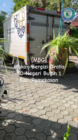 Memulai Program Pemerintah SDN Bugih 1 Menerima Distribusi MBG Makan Begrizi Gratis mulai 1 September 2025 per 5 Hari Kerja ( Senin s/d Jum'at )