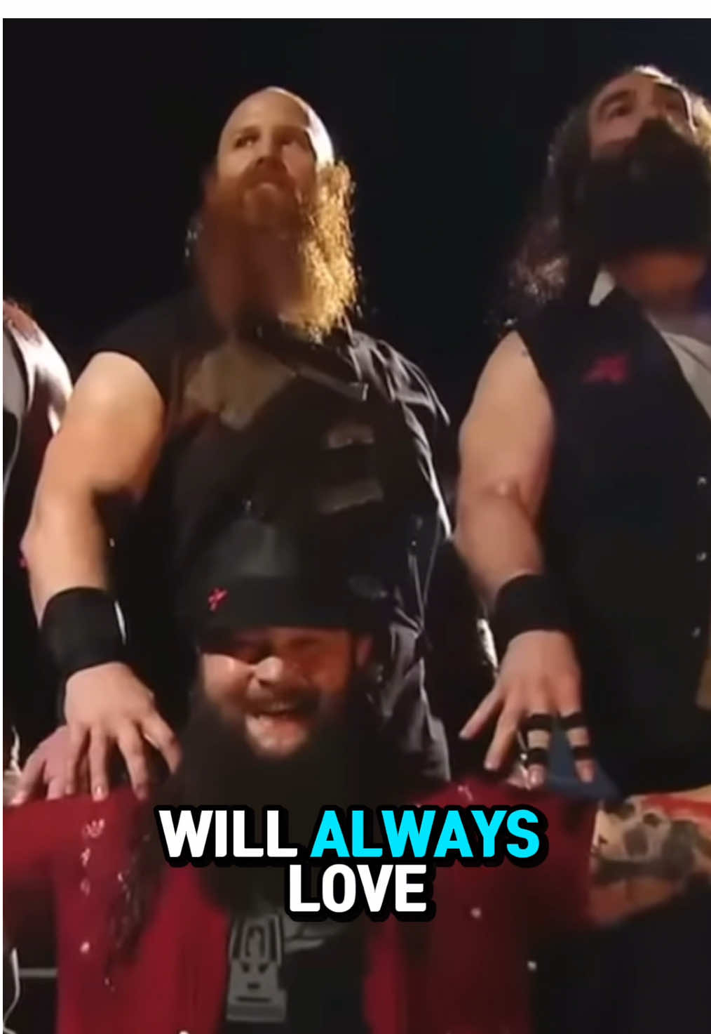 PREVIEWING THE WYATT SICKS at @unistudios @horrornights  Even as someone who doesn’t know the backstory of this impressive men, you could feel the love throughout!  When you go, see how many lanterns you can count!  Thank you to @Theofficialmegs for your AWESOME dubbing talents!  #wyattsicks #wrestling @WWE #wresting #wyattsicks⭕️ #mooreamor  
