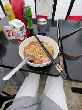 #xh lên đèo chỉ để ăn mì tôn 🥹
