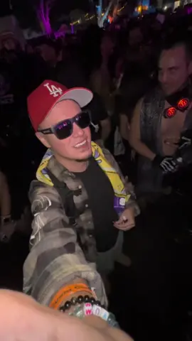 Had a great insomniac filled weekend was blessed enough to get to wastelands and virtual riots set in San Diego. Downcast opened for them and put on a great show. TNT, Timmy trumpet and Lady Faith put on an amazing show! #tnt #bloomdtsd #labordayweekend #insomniacevents #timmytrumpet 