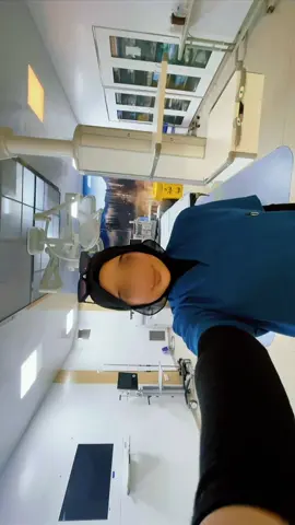 شلوني بل سكراب يمه؟🌚😂🤍 #طب #الجيش_الابيض #سكراب #anesthesia #تدريب 