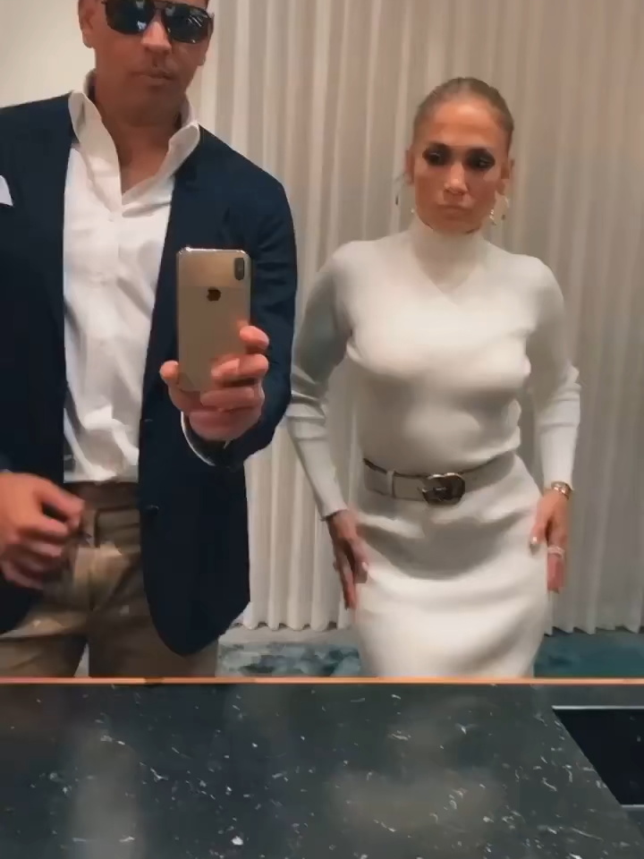 Jennifer Lopez is gorgeous #fyp #jessiemurph #reels #musicvideo #viral #virals #music #musiclyrics #rap #podcast #musiclyrics_2 #ddg #indialove #marlon #martadiaz
