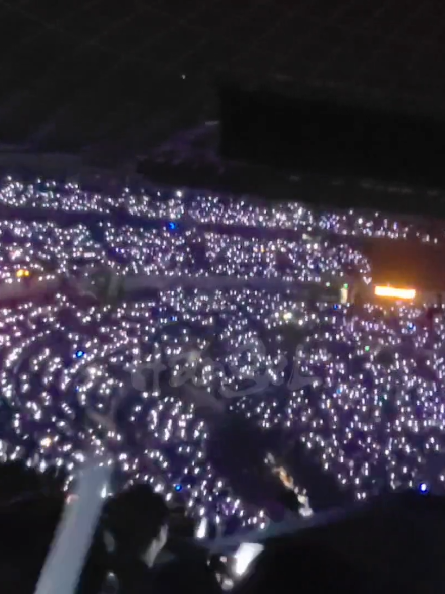 A crowd that can hit high notes. Please bring me back~ #AHOF #아홉 #ahof 