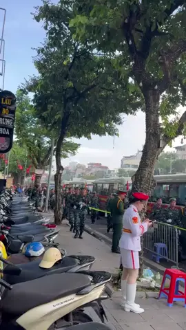 Những tốp diễu binh đầu tiên chào mừng 80 năm Quốc Khánh đã về điểm 15B Trần Khánh Dư, Hà Nội sáng 2/9 🇻🇳❤️🎉  #80namquockhanh #tiepluatuhao #yentiecduongnhan #15btrankhanhdu