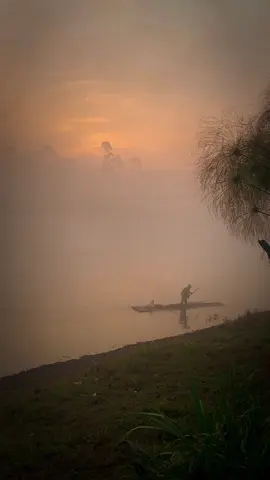 Kamu tidak pernah tau seindah apa di ujung sana jika kamu tidak melewati badai nya,karna yang indah harus di dapat dengan cara yang tidak mudah ✨ #fyp #indiasong #ektuhiyaarmera #bollywoodsong #bollywood 
