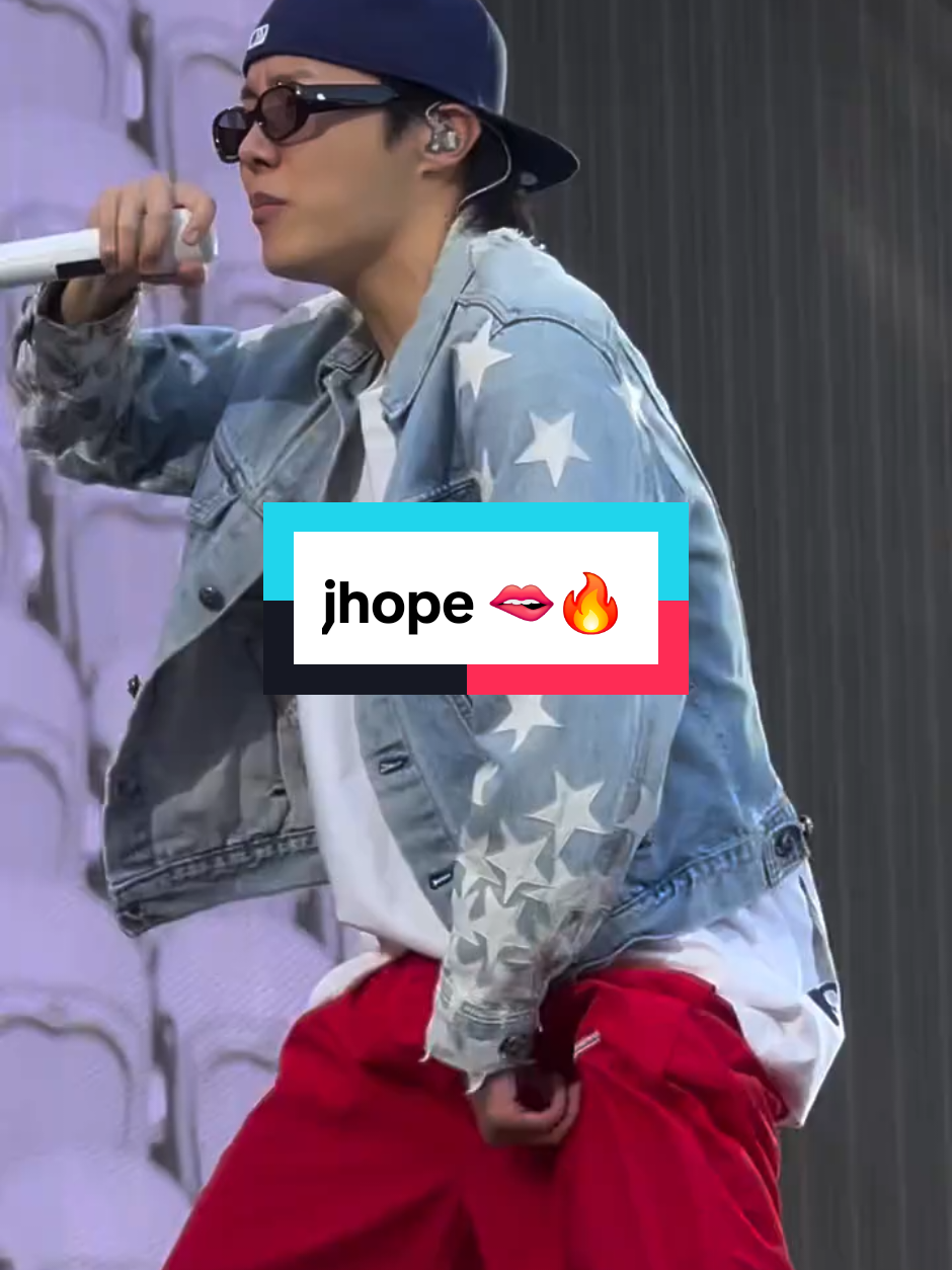 #ARMYBTS #tiktokviral #ot7bts #bts_official_bighit #jhope_bts 