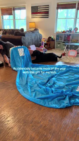 The airfort is the coolest gift!! One of the best gifts I ever got my kids!! #giftsforkids #airfort #kidsgifts #kidsgiftideas 