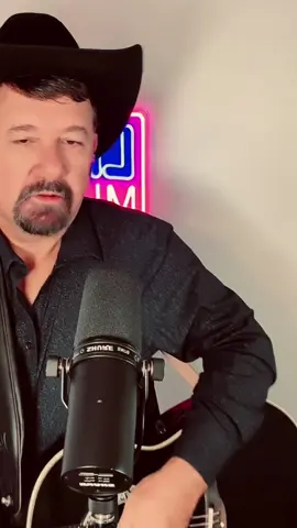 Gotta love truth & insight in a song. Join my live on Wed Sept 3rd for more #countrymusic #classiccountry #singersongwriter #kindness #connunity
