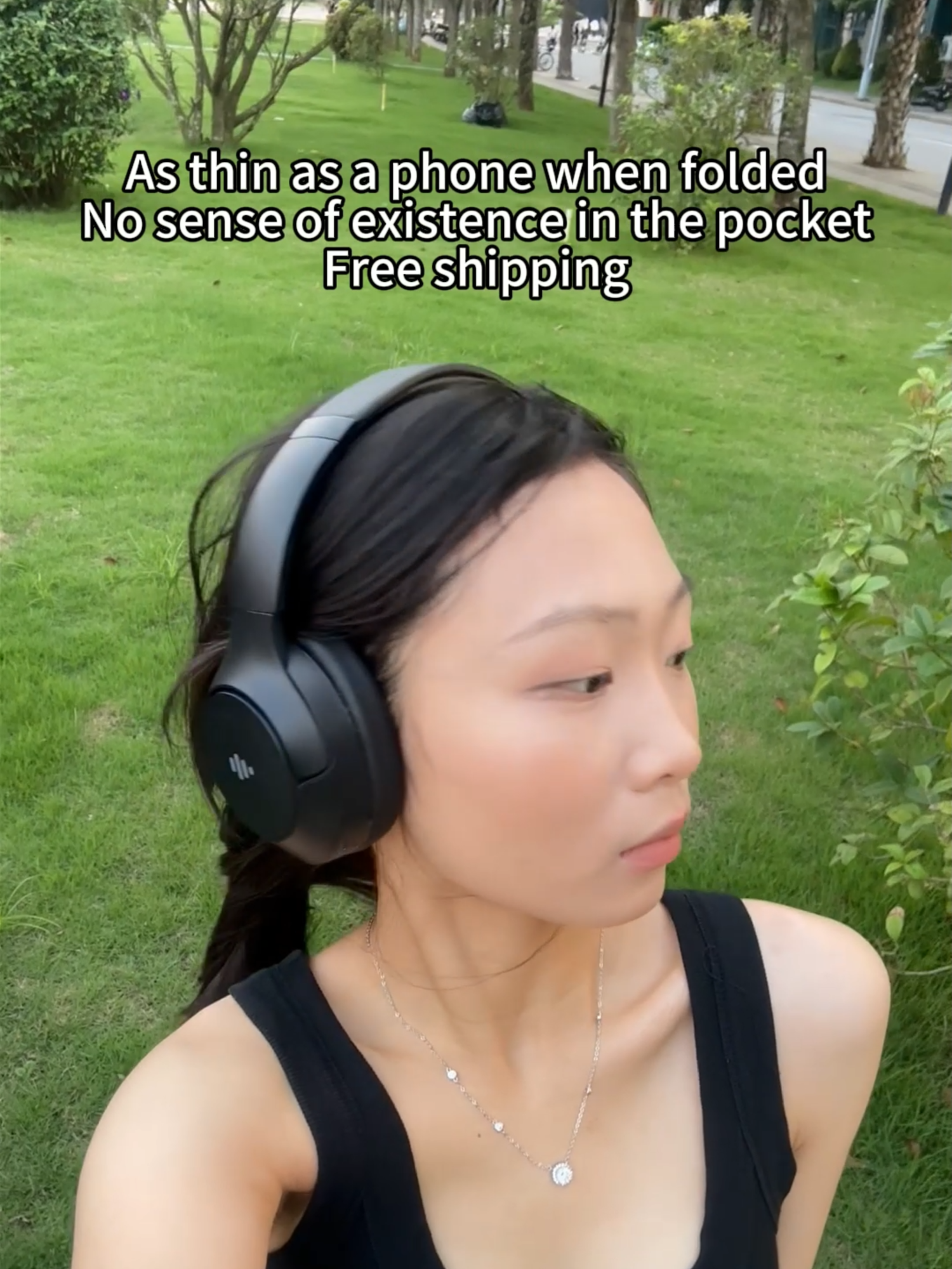 One-click song switch is easy | No need to wipe hands to find the phone while cooking#music #fyp #hedphones #ad #headphonesrecommended #dealsforyoudays #TikTokShopLaborDaySale