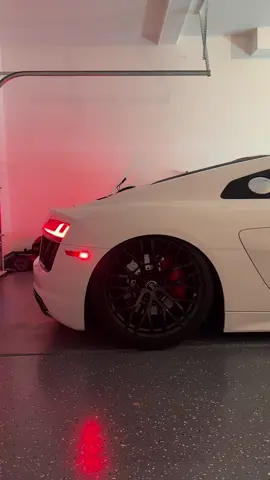your biggest competition is the person in the mirror 🤞🏼 #howtotrade #daytrading #cars #supercar 