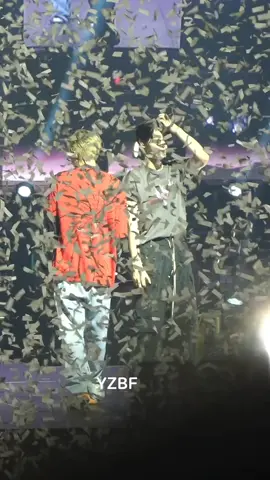 Tepukan lembut heeseung dipundak sunghoon,  memastikan bahwa adiknya Baik-baik saja 🥲 Thank you heeseung ❤ (cr. logo)  #sunghoon #heeseung #heehoon #enhypen 