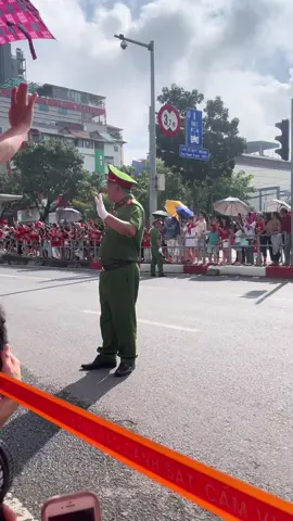 Tay đâu tay đâu tay đâuuu 🇻🇳🇻🇳🇻🇳 #A80 #trend #concertquocgia #fyp