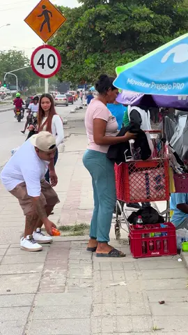 La bebida se cayó 😂