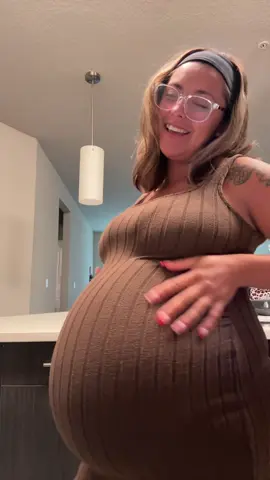 Just in case yall were wondering.. 😂 #stillpregnant #fyp #pregnantticktok #stillnobaby #readyforbaby 
