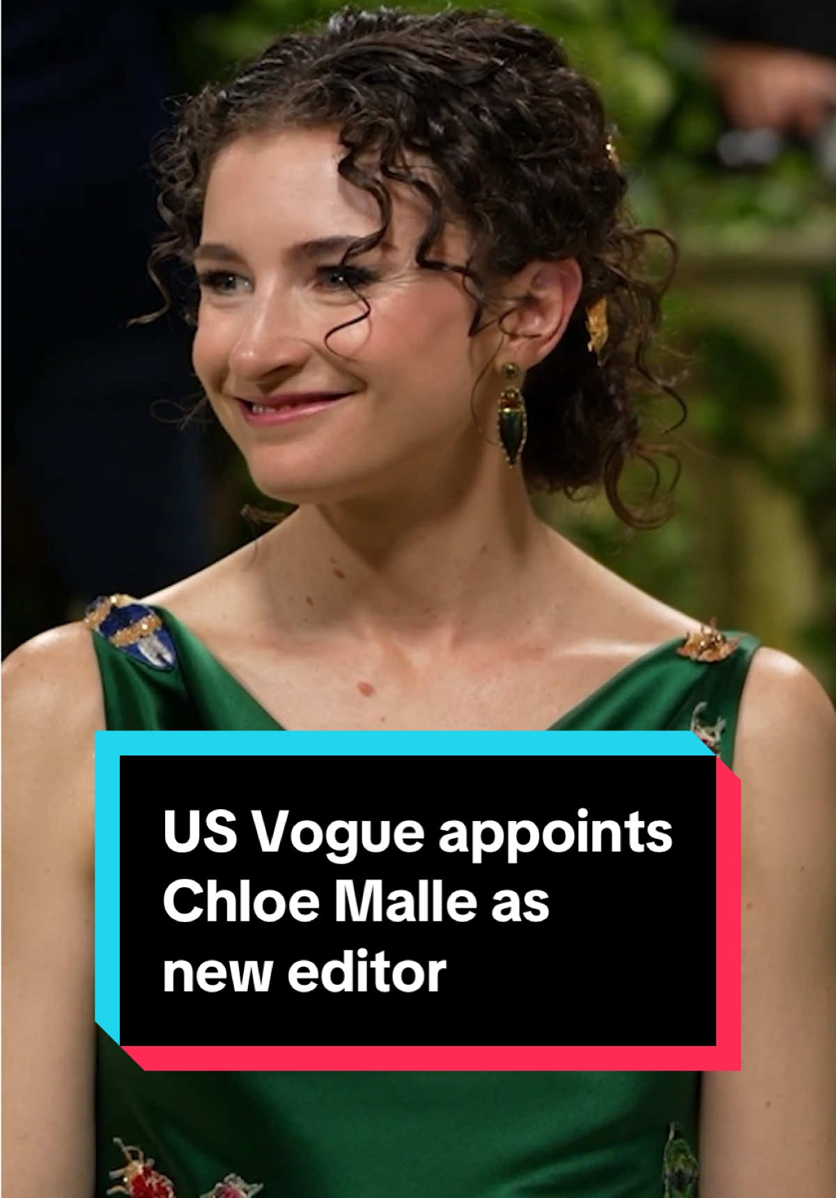 There’s a new sheriff in town, wearing Chanel instead of a gold star (they are so last season), with reports that Anna Wintour has appointed Chloe Malle as the new head of editorial content for American Vogue. Fashion editor Damien Woolnough reports. #vogue #chloemalle #fashion #annawintour #breakingnews 