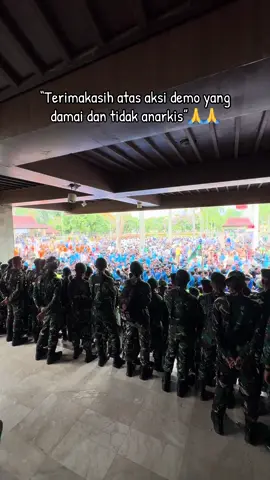Terimakasih🙏#beranda #demo #fypシ゚ #fyp #tni 