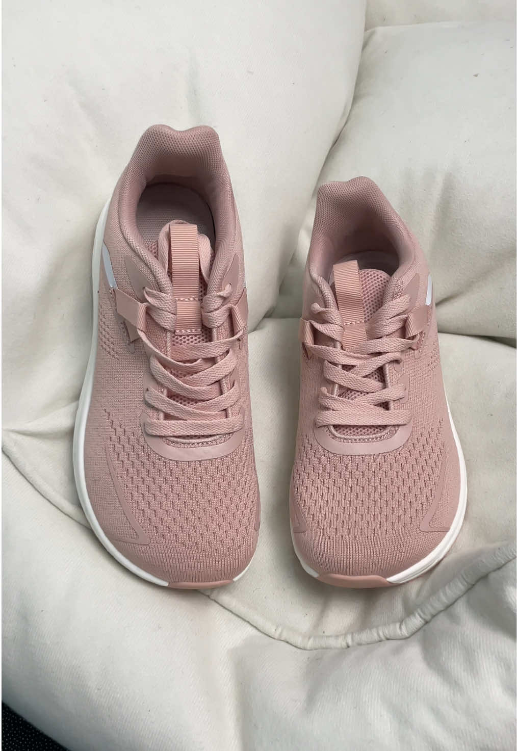 Real talk: If your toes can't wiggle, you're doing it wrong. 👀👣✨ #RoomyAndReady #ComfySneakers #TKSUSA #WideToeBoxMagic #ByeBlisters  