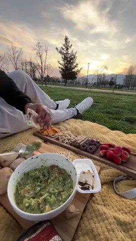 Día de picccc niccc con mi bb 💗 #picnicdate #amor❤️ #momentos #paratiiiiiiiiiiiiiiiiiiiiiiiiiiiiiii #sunset 