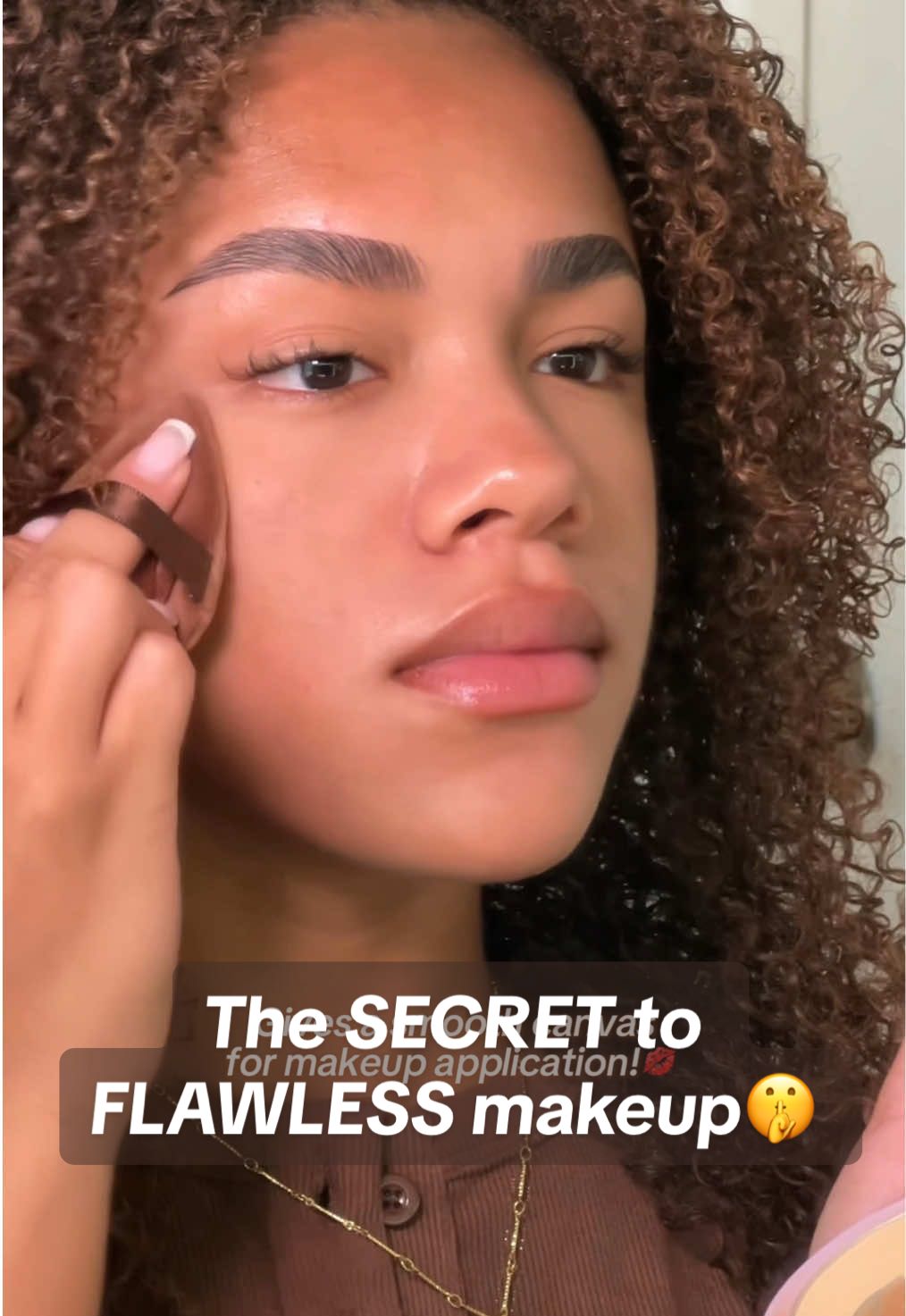 The secret to FLAWLESS makeup is a good base ✨ Thank you @Clinique Moisture Surge 100H #CliniquePartner #skincare