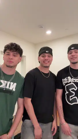 Vibing #moralestripletsss #foryoupage #latinos @Joshmoralesssfr 🧛🏻 @DIORJAKEE @johnmoralesssss 