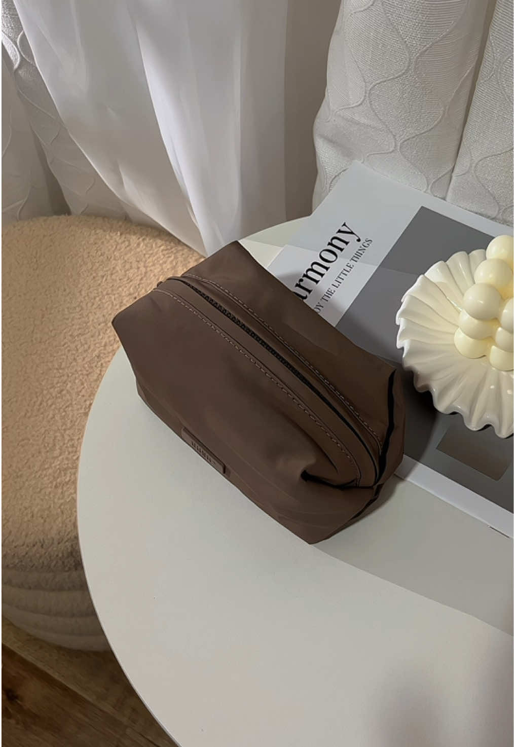 Bash Essential Waterproof Makeup Pouch — your makeup’s bestie anywhere, anytime! 💄💧#makeuppouch #travelessentials #bashessentials #travelpouch #fyppppppppppppppppppppppp 